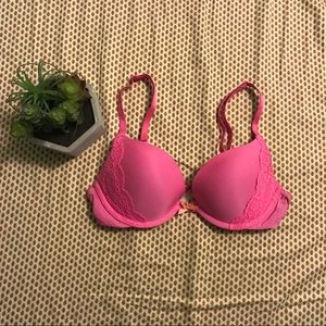Victoria’s Secret Lace Push-Up Bra